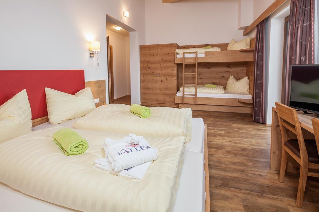 Berggasthof Hochzeigerhaus Jerzens Zimmer foto